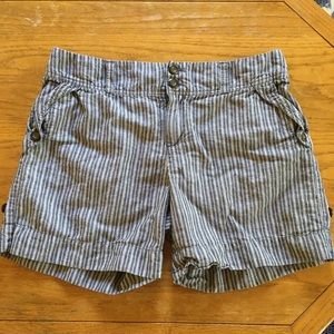 Linen and cotton blue stripe shorts with pockets!